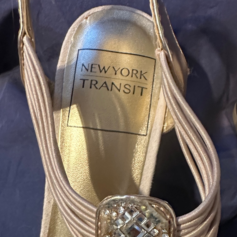 Elegant Gold Sandals with Rhinestone Detailing NWOT - Picture 4 of 5